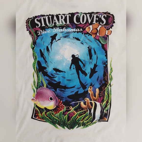 NEW Women's TEE / SIZE: S - Picture 3 of 5